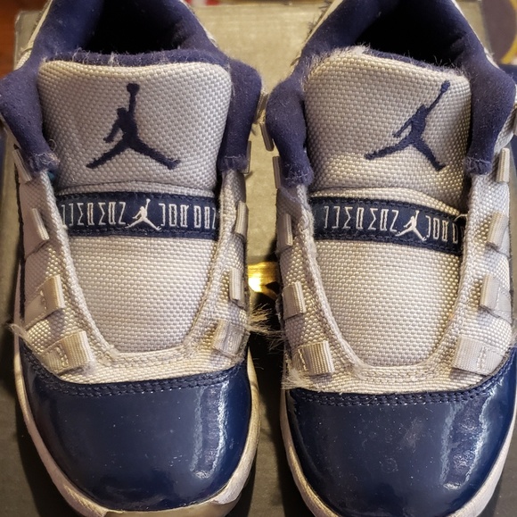 Boys Jordan - Picture 3 of 5